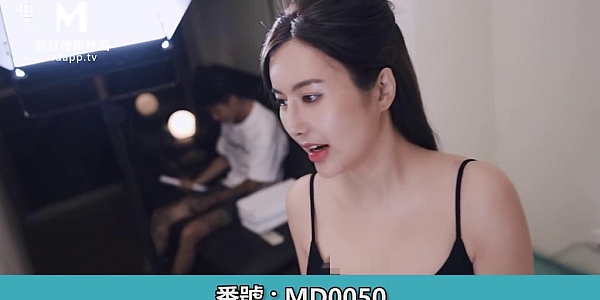 S10E09	老司机带带我之中指通	密码iiiru.com